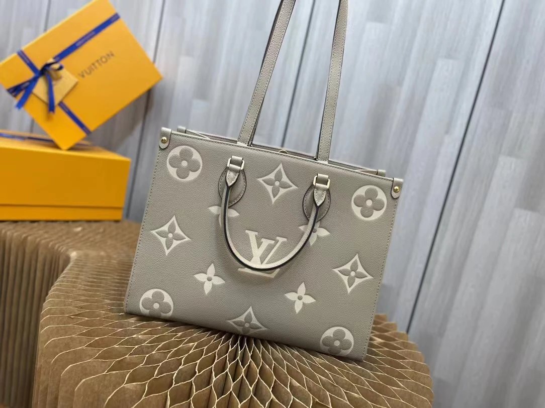 Louis Vuitton OnTheGo Mm 5