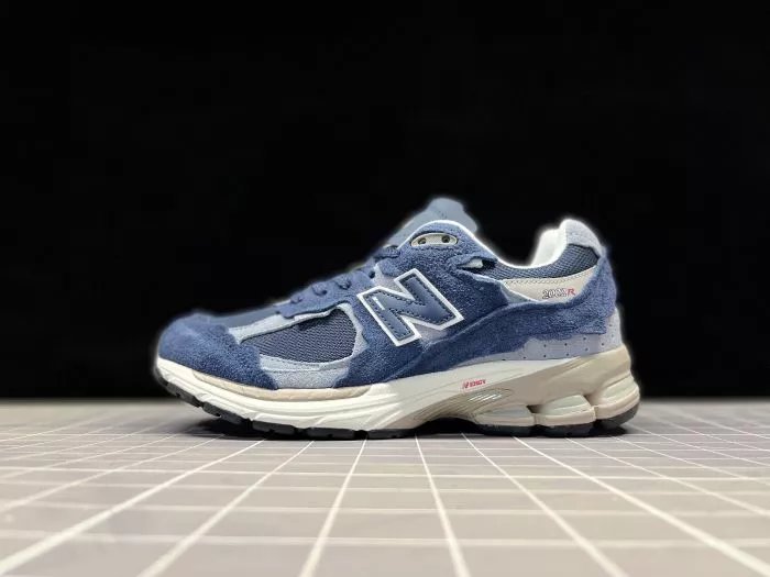 New Balance 2002R · 3