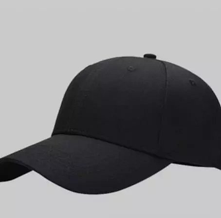 Black Gucci cap