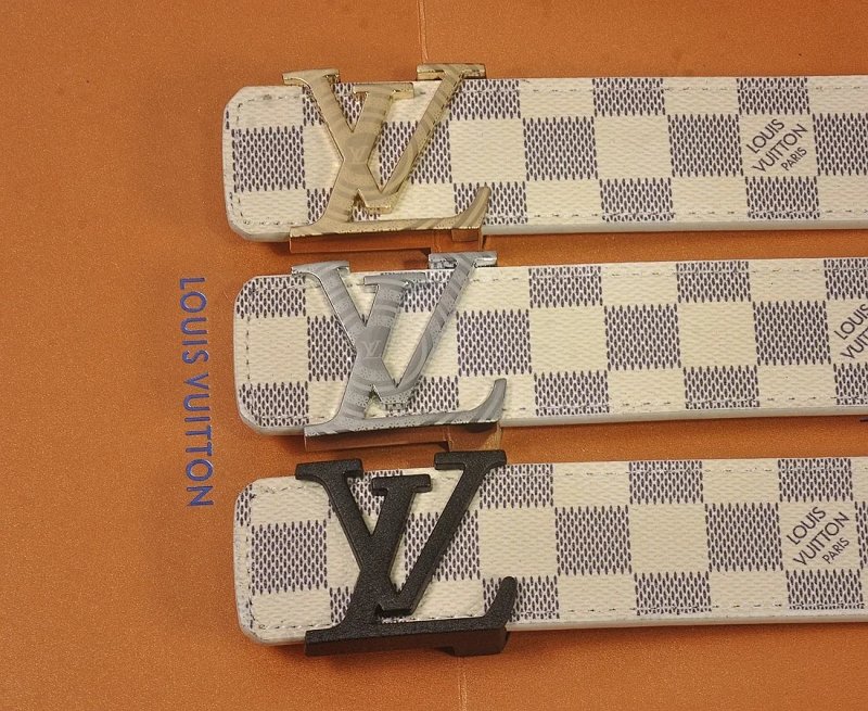 Louis Vuitton Damier belt