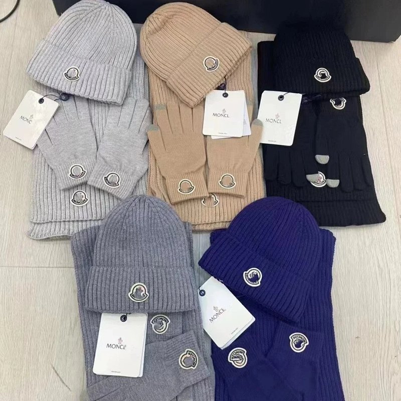 Moncler beanie and scarf set