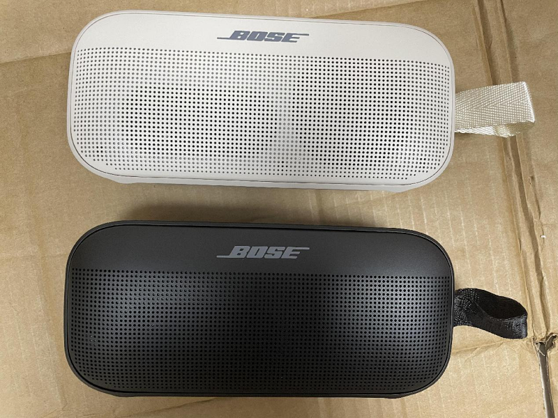 Bose SoundLink Flex speakers