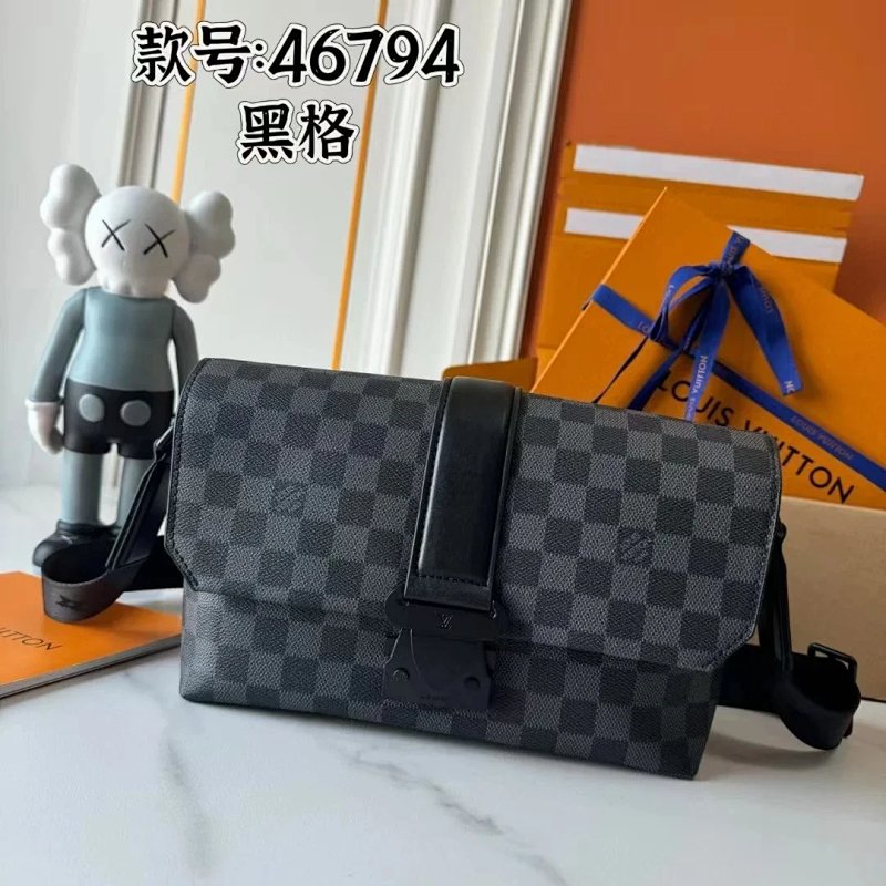 Louis Vuitton Damier pouch bag