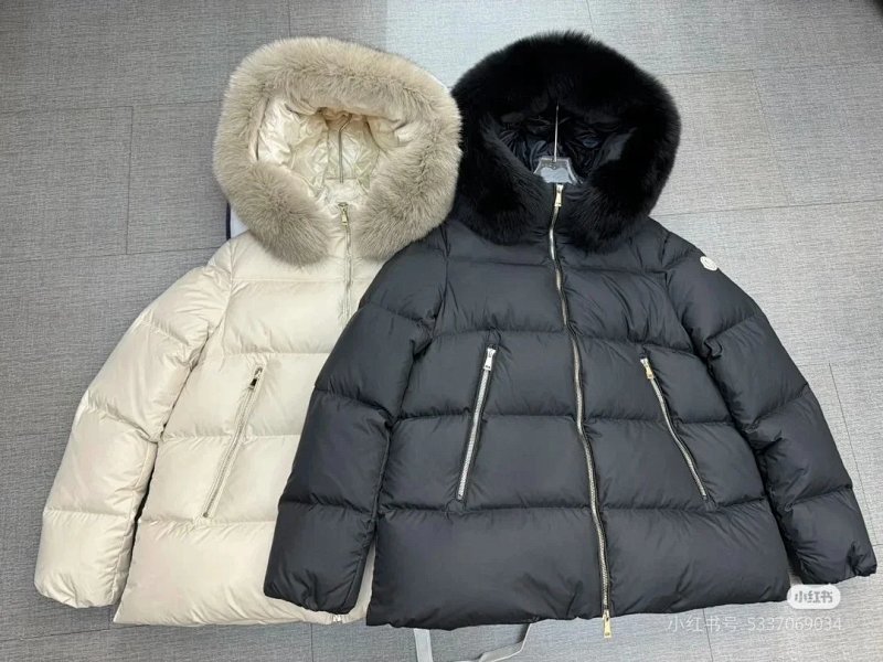 Fur hooded down jacket