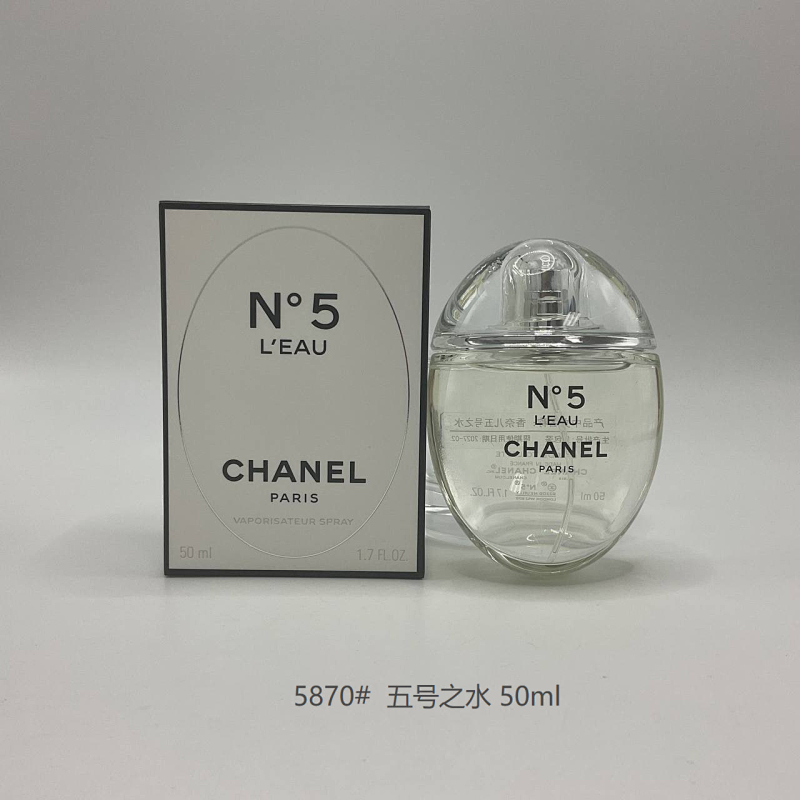 Chanel No 5 L'Eau perfume