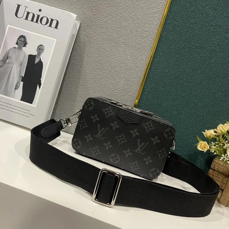 Louis Vuitton monogram camera bag