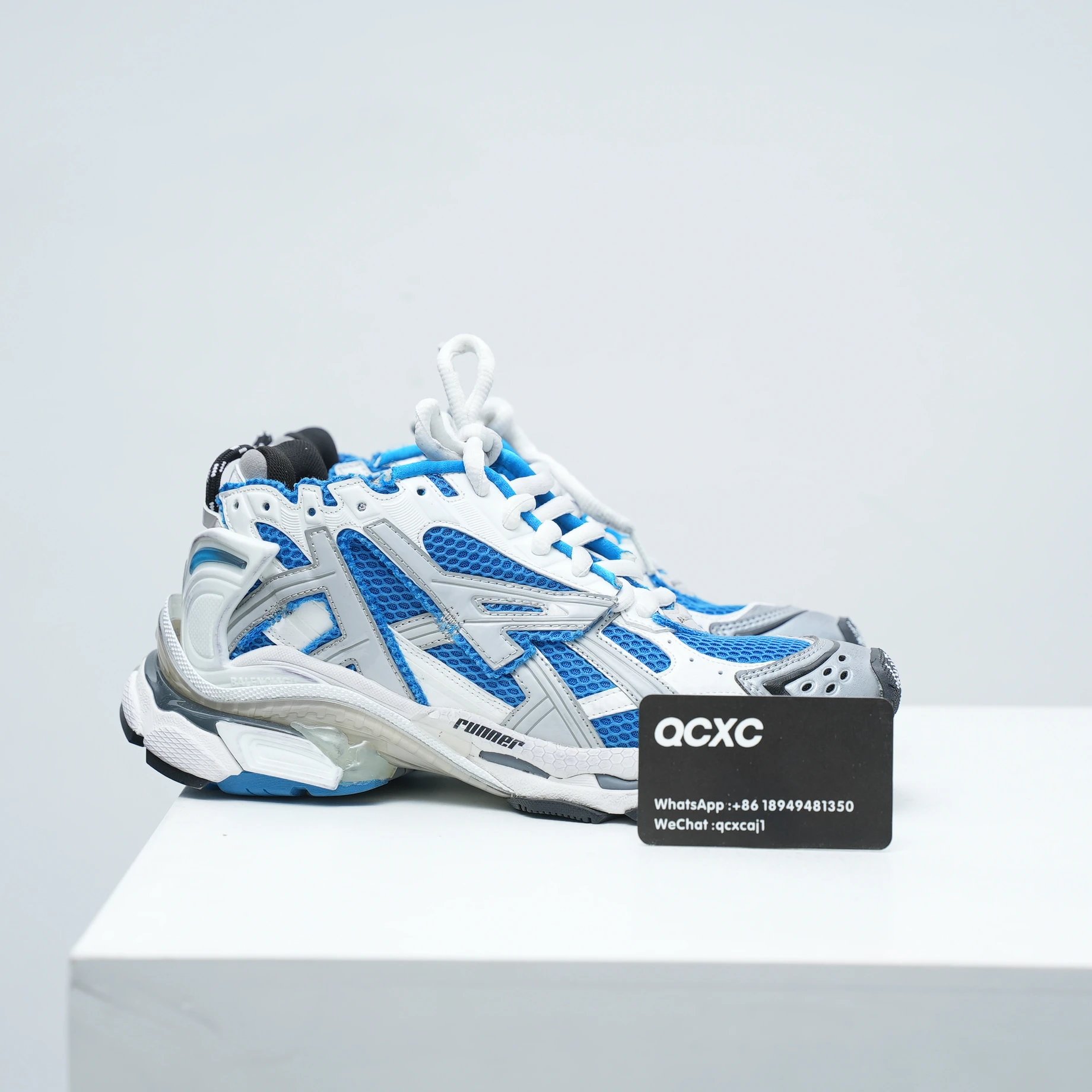 Runner 7.0 White Blue