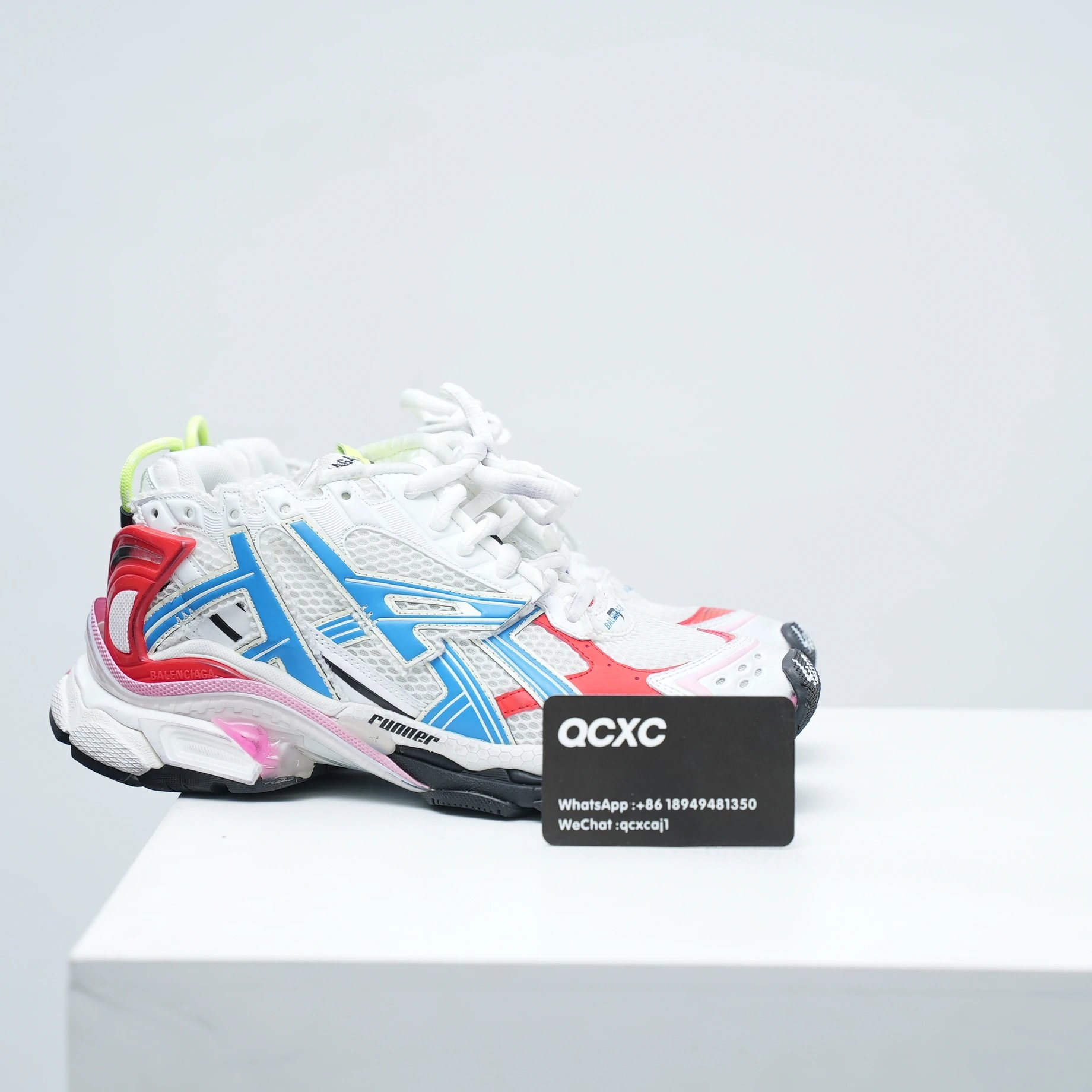 Runner 7.0 White Red Blue