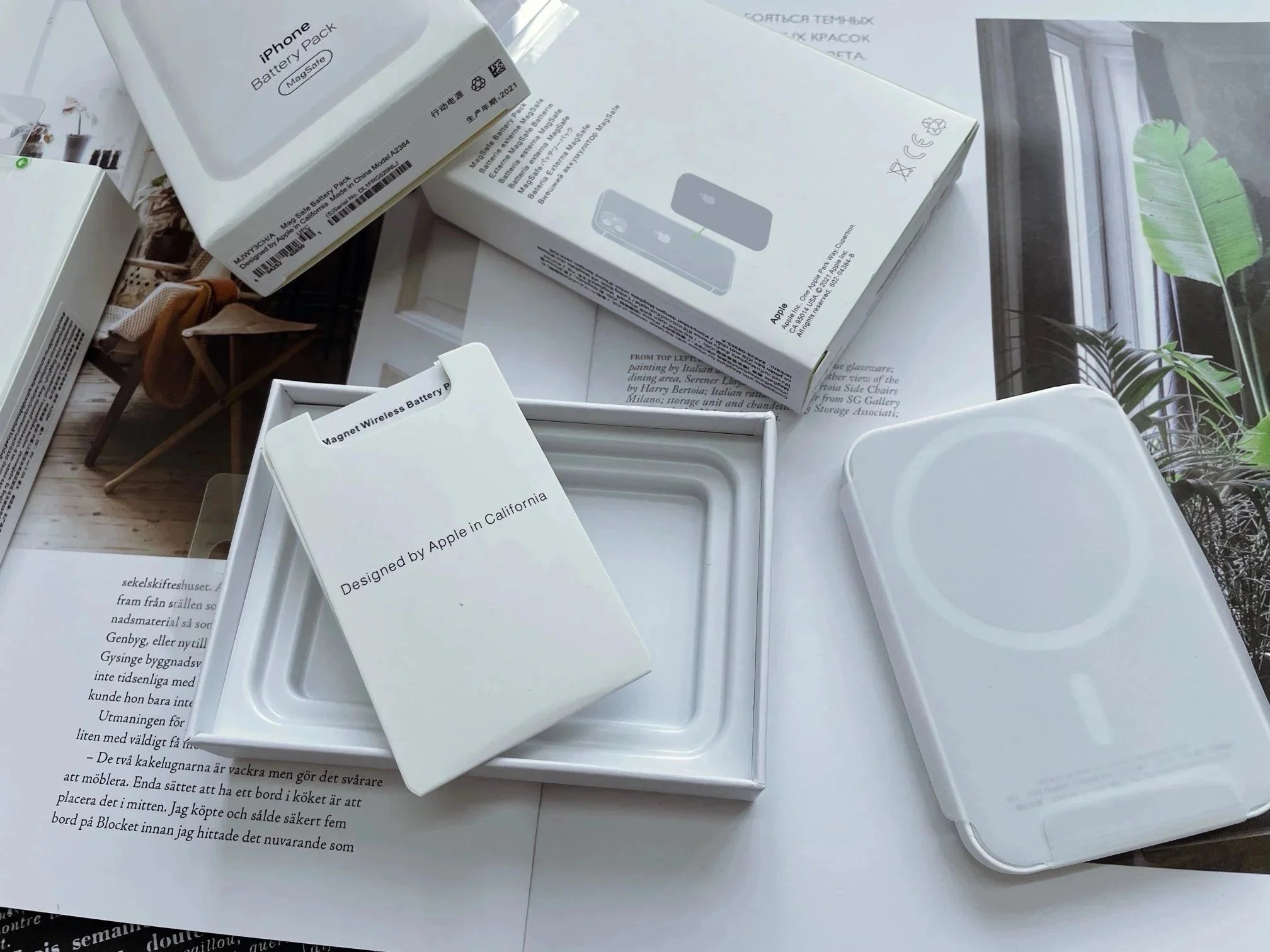 iPhone magnetic wireless power bank