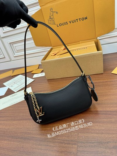 Louis Vuitton Pochette Bloom Df