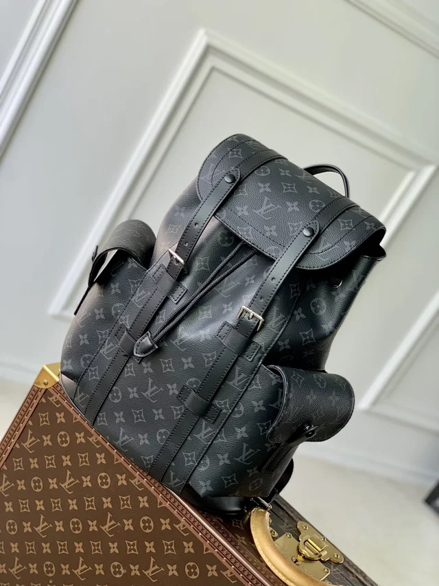 Louis Vuitton Backpacks Monogram Convertible Backpack product detail image 1
