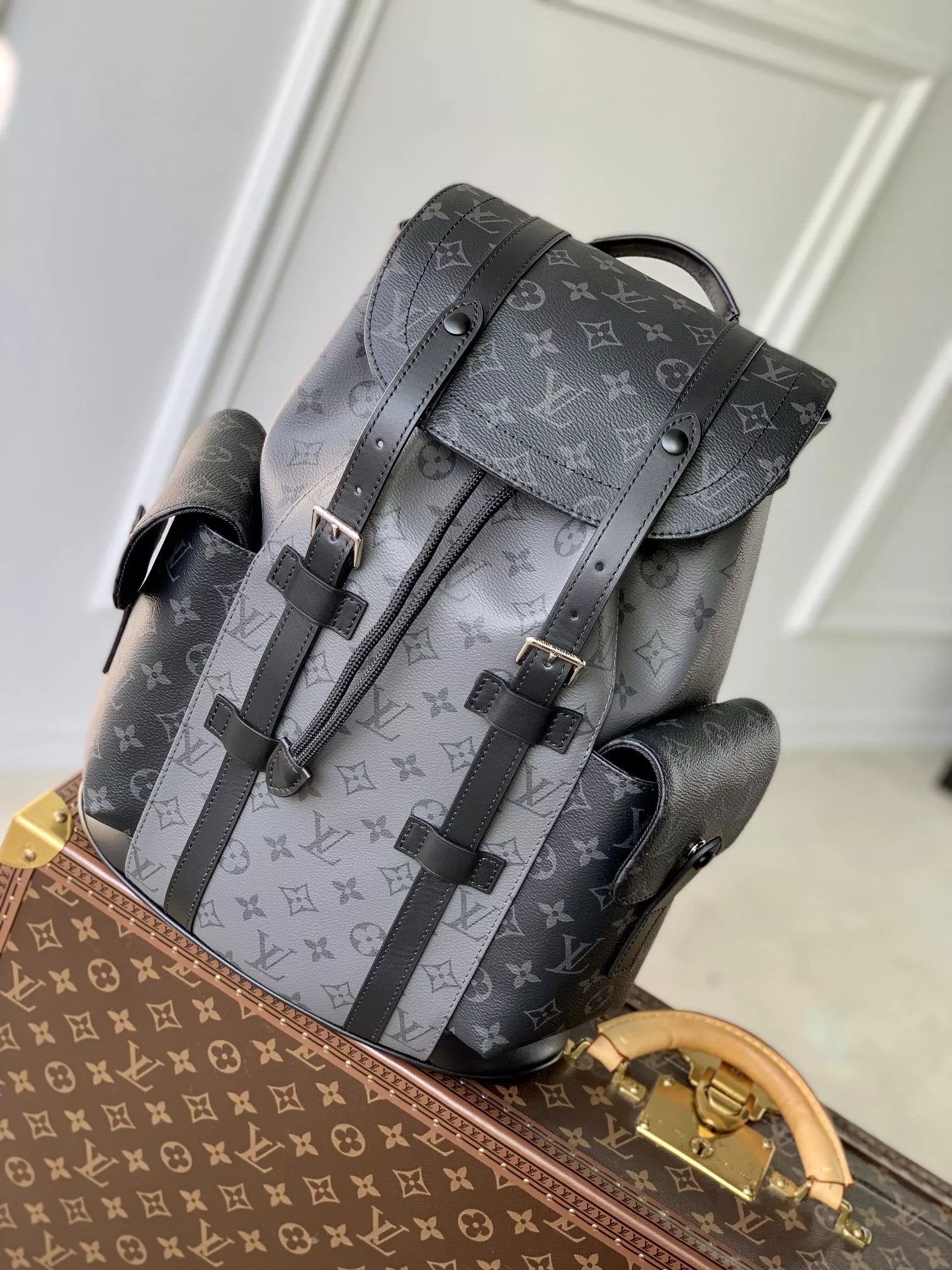 Louis Vuitton Monogram Shadow 