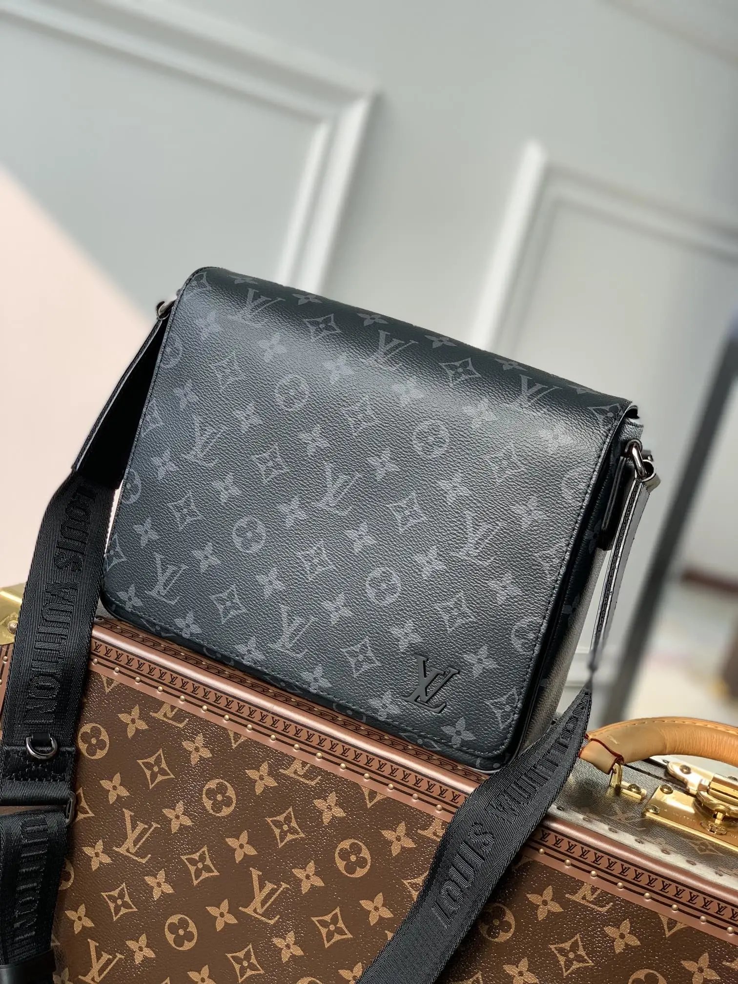Louis Vuitton Monogram Shadow 