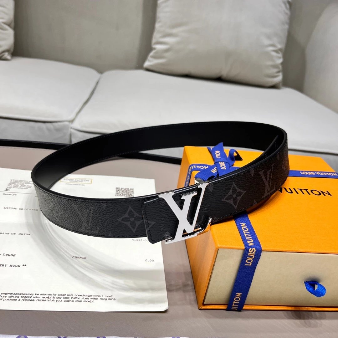 Louis Vuitton LV Initiales Bel