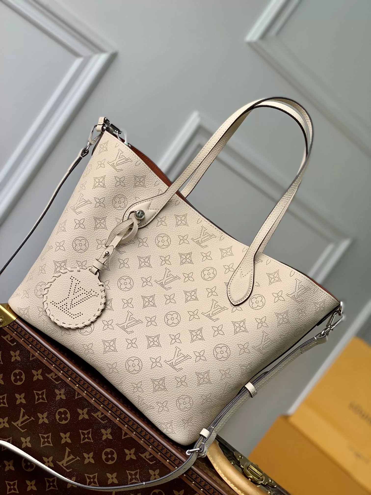 Louis Vuitton OnTheGo Tote Bag