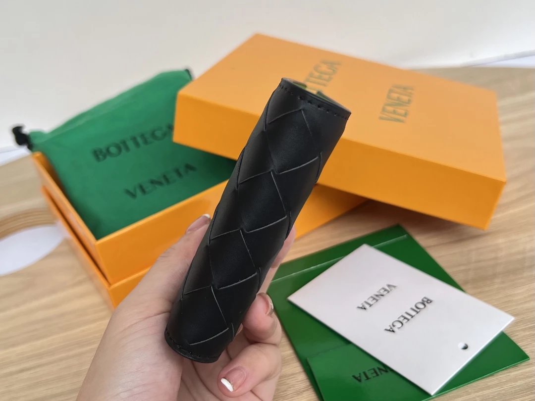 605721黑配鹦鹉绿 8