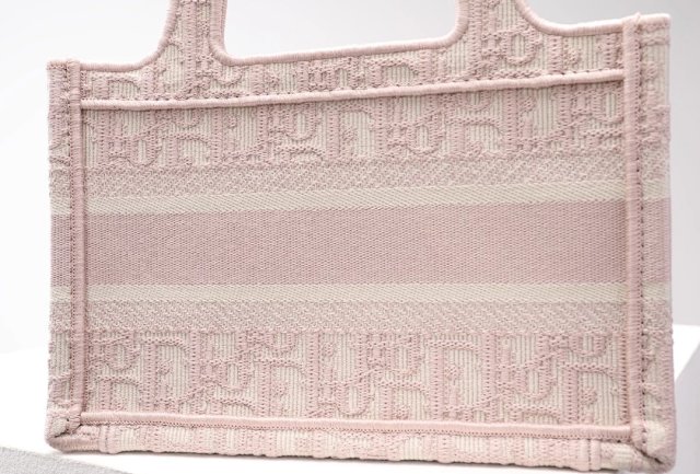 Pink mini Dior tote: seller detail photo 7