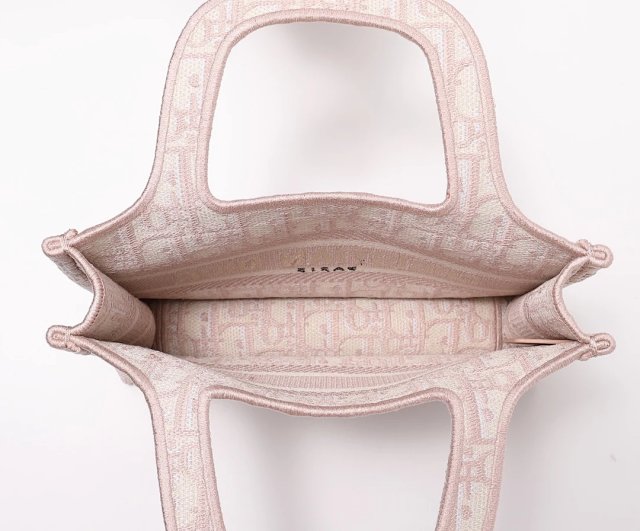 Pink mini Dior tote: seller detail photo 9