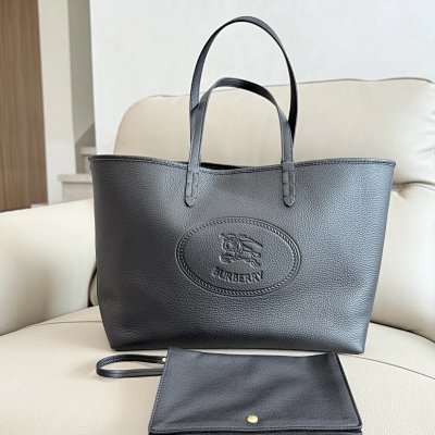 Burberry Highlands Tote Yk