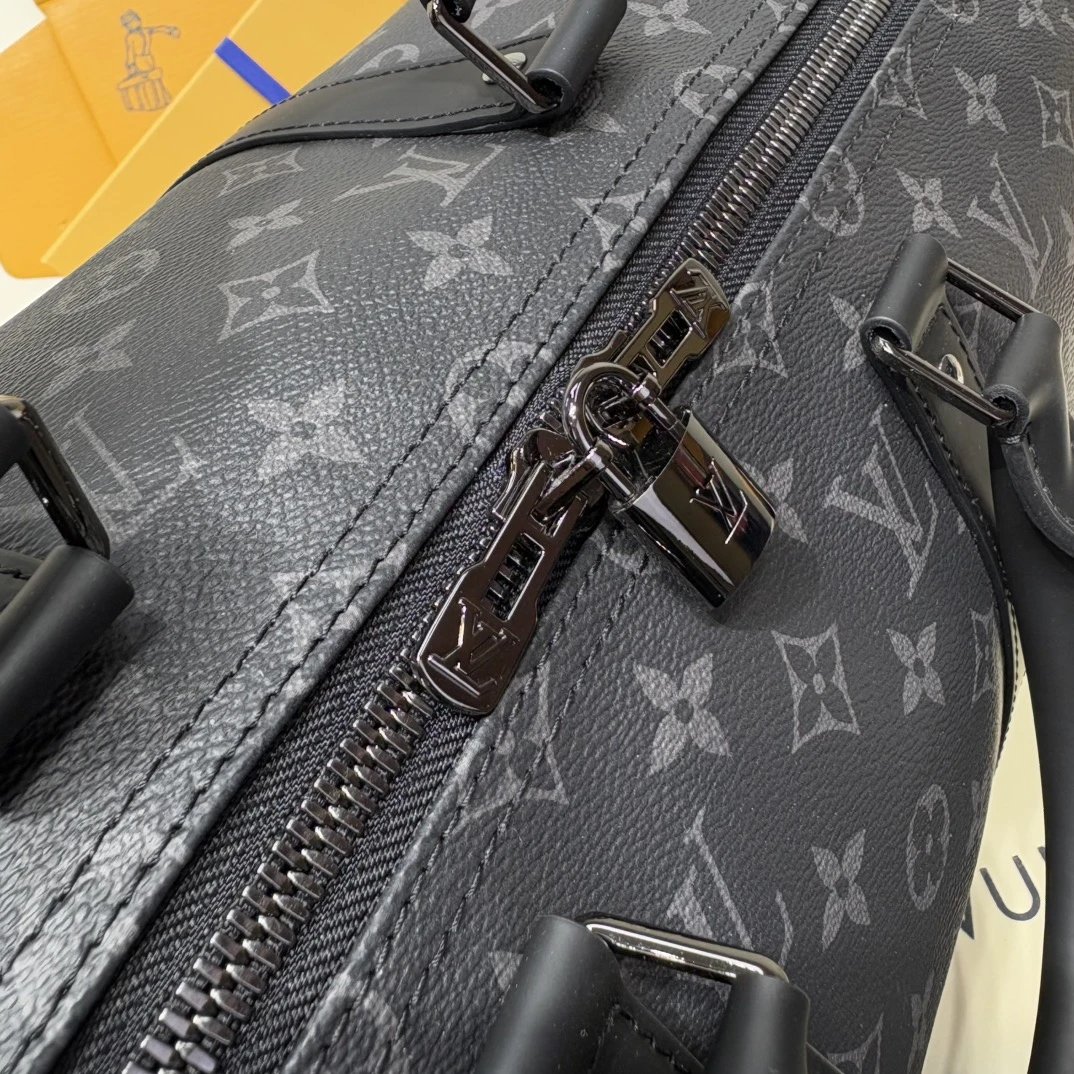M41416老花   N41426咖啡格   N41415黑格   M40568黑花 非质量问题不退换 12
