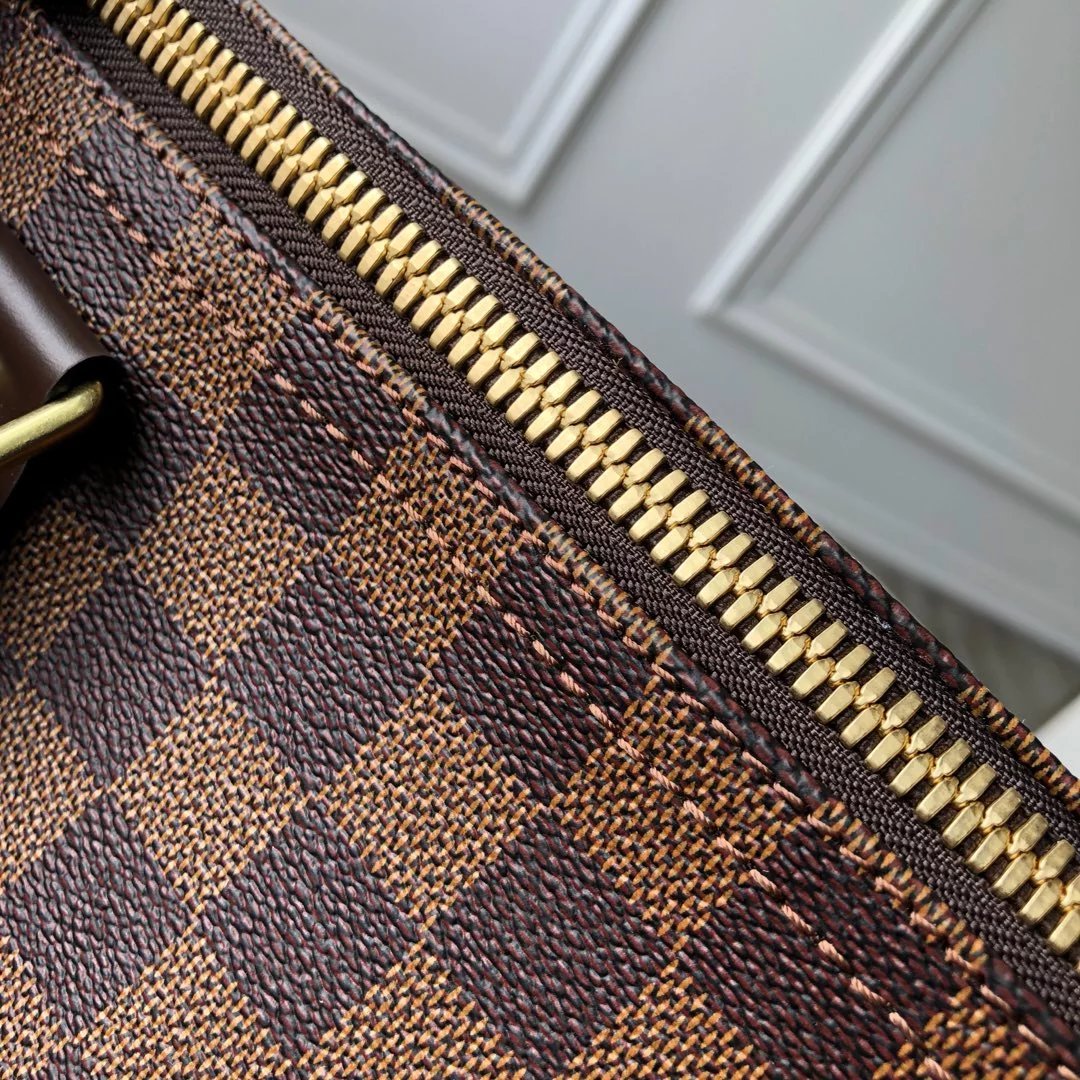 High-End Large Capacity Tote Bag photo 5