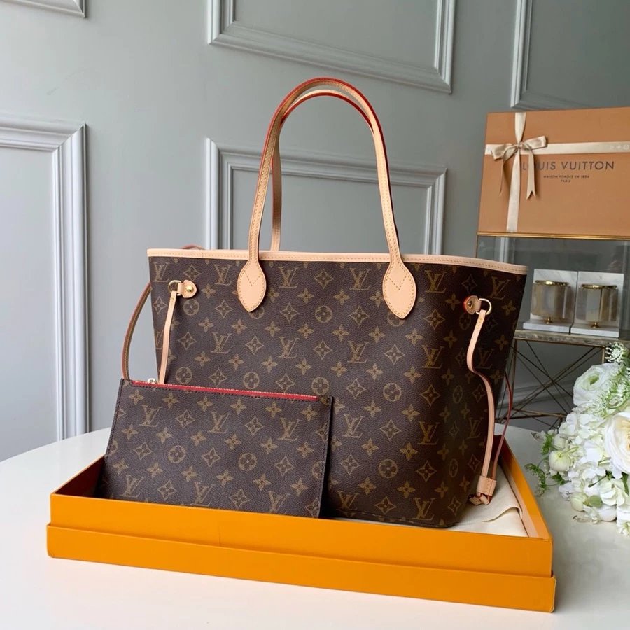 Louis Vuitton Neverfull Tote B