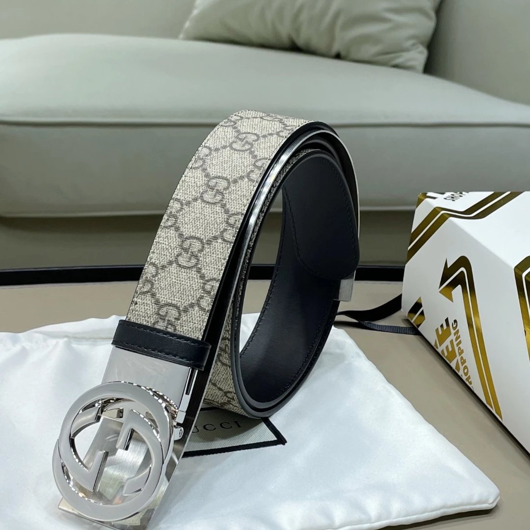 Gucci GG Supreme Belt