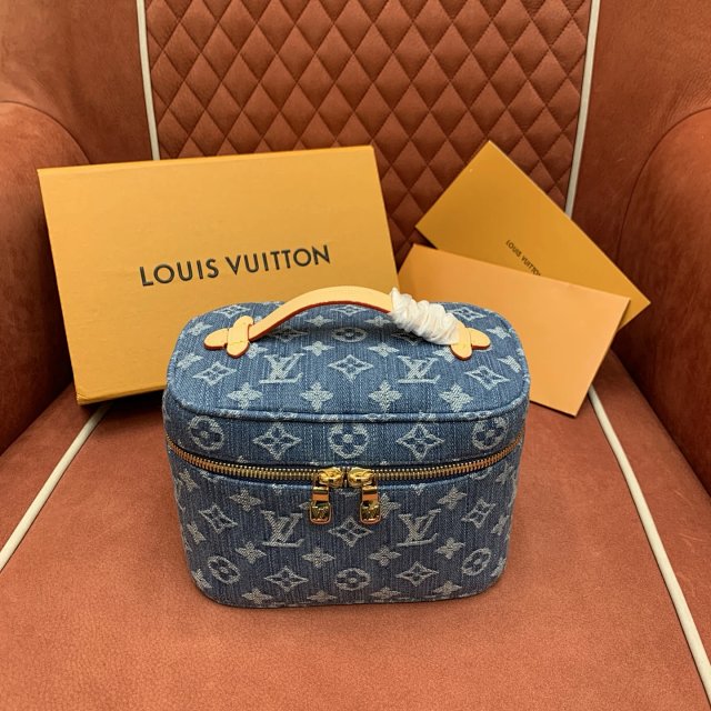 Louis Vuitton Lockme Tender
