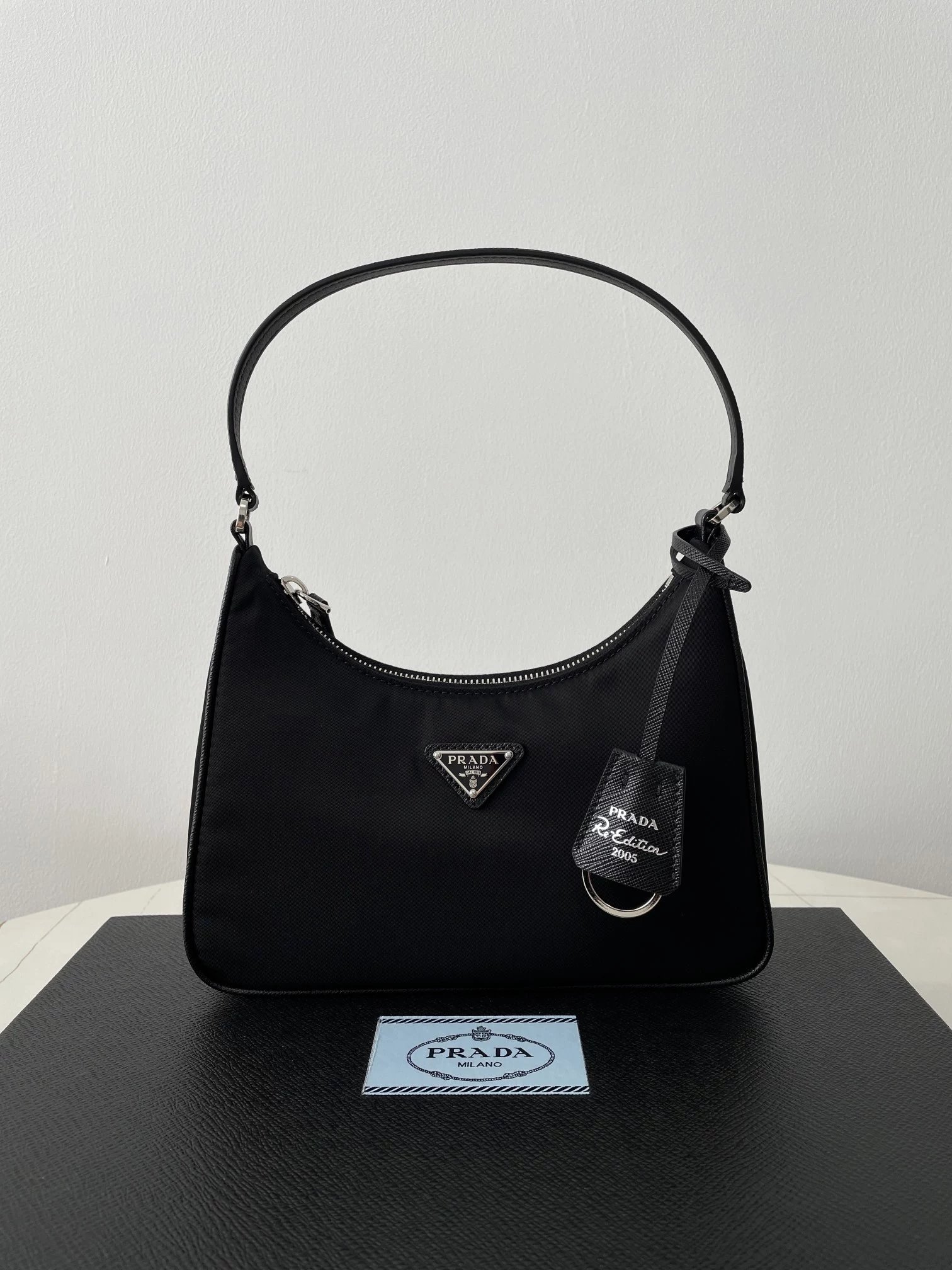 Prada Re-Edition 2005 Nylon Ho