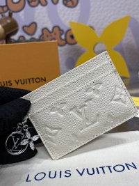 Louis Vuitton  Card Holder — seller photo 3