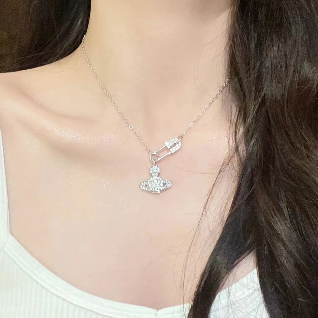 Silver Pin Fine Chain Style