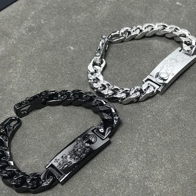 Louis Vuitton Jewelry Cuban Link Bracelet with Monogram Engraving product detail image 91