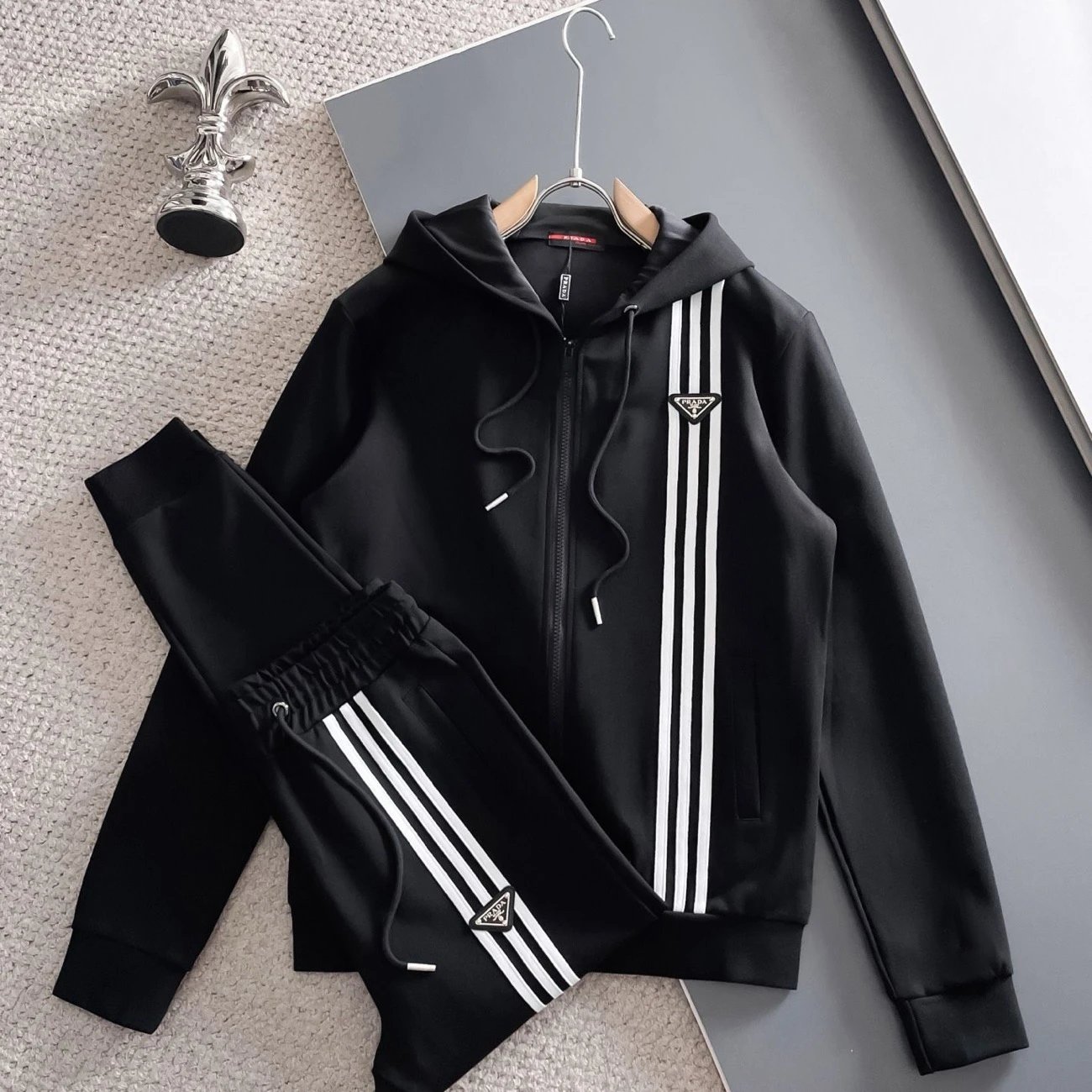 Prada Matching Sets Zip-Up Jacket and Joggers Set image 4