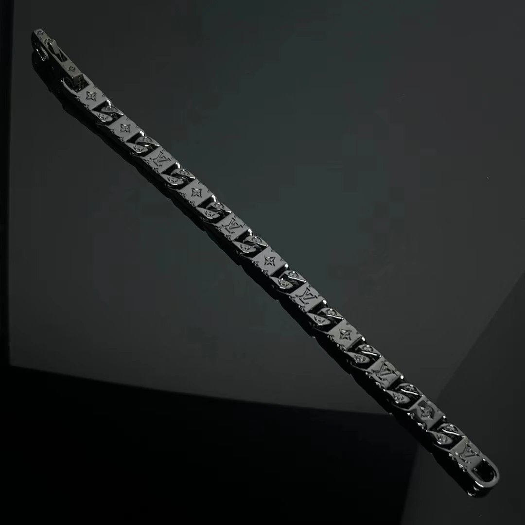 Louis Vuitton Jewelry Cuban Link Bracelet with Monogram Engraving — 23 bracelet