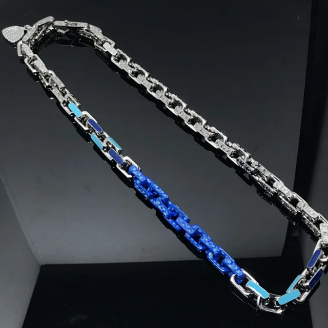 Louis Vuitton Jewelry Cuban Link Bracelet with Monogram Engraving product detail image 59