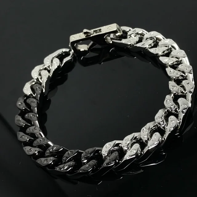 Louis Vuitton Jewelry Cuban Link Bracelet with Monogram Engraving product detail image 30