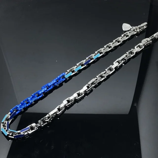 Louis Vuitton Jewelry Cuban Link Bracelet with Monogram Engraving product detail image 62