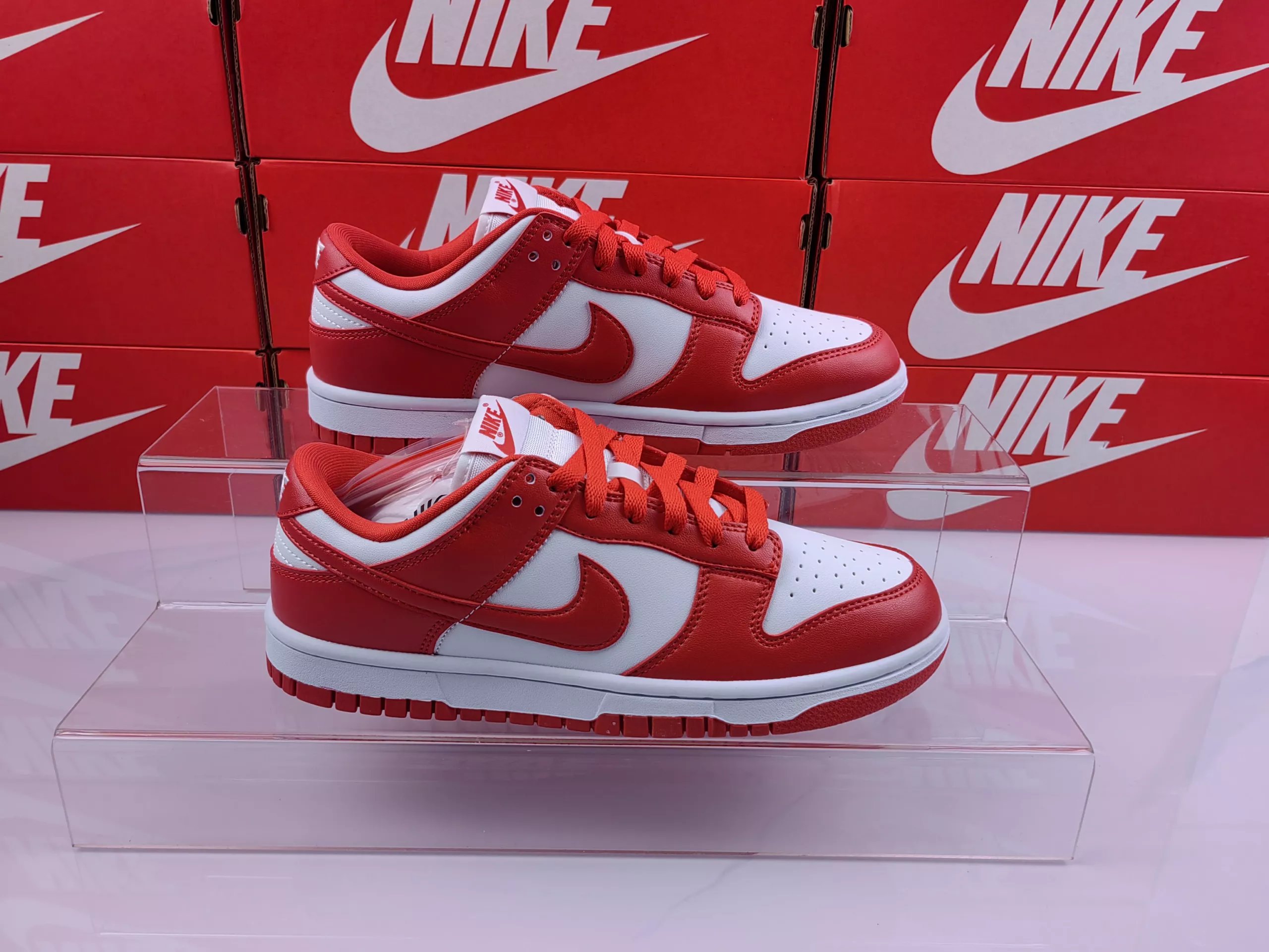 White and Red CU1727-100