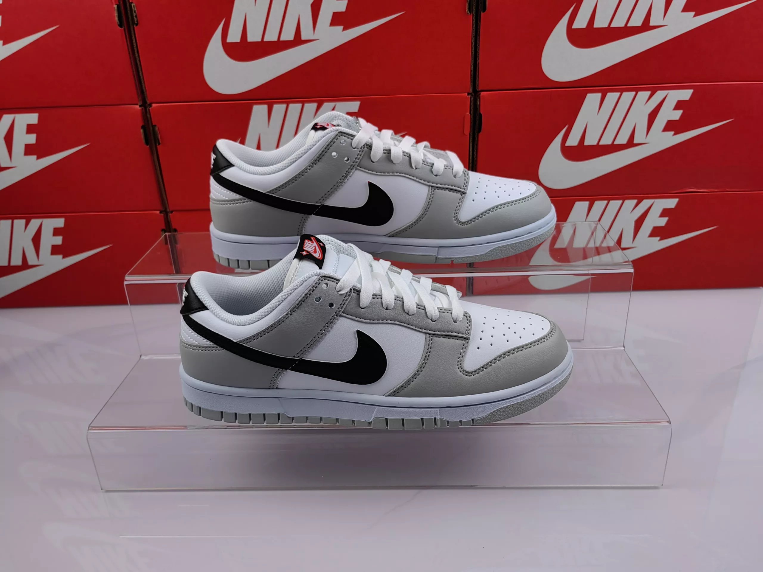 Grey White Lottery DR9654-001