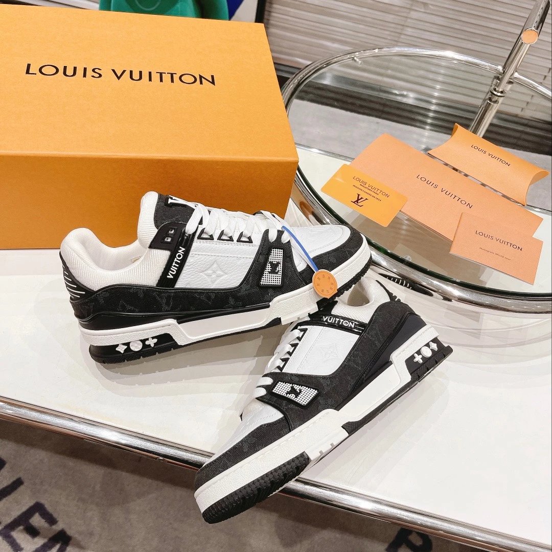 LL-Sneakers