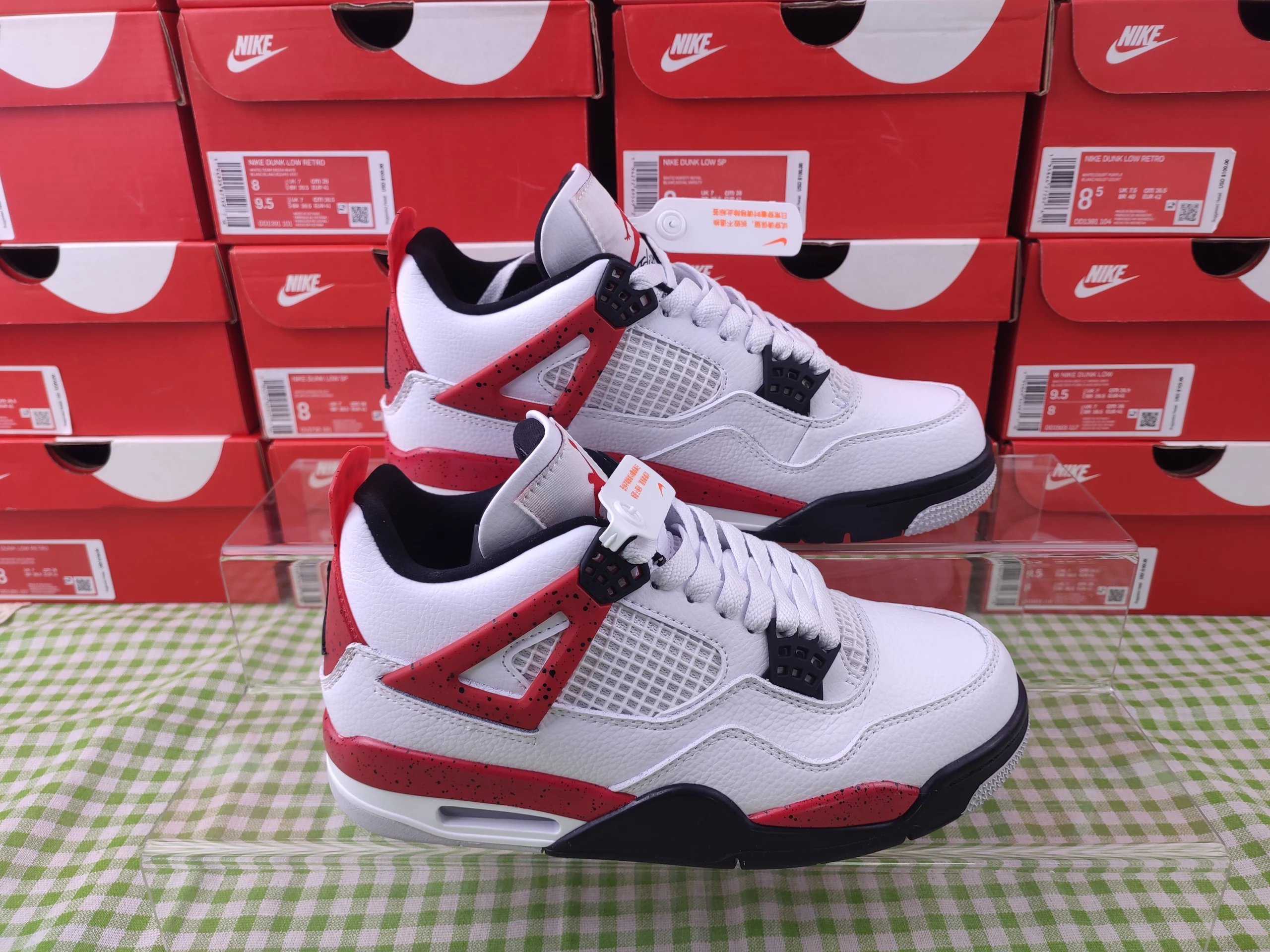 DH6927-161 Red Cement