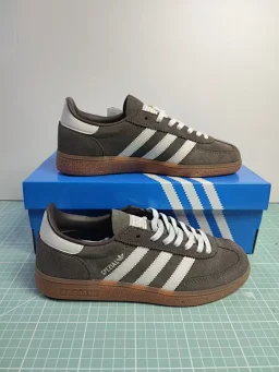 thumbnail for PT Batch AD originals Handball Spezial - 33 colour Comfortable and versatile non-slip and wearable low-top skateshoes