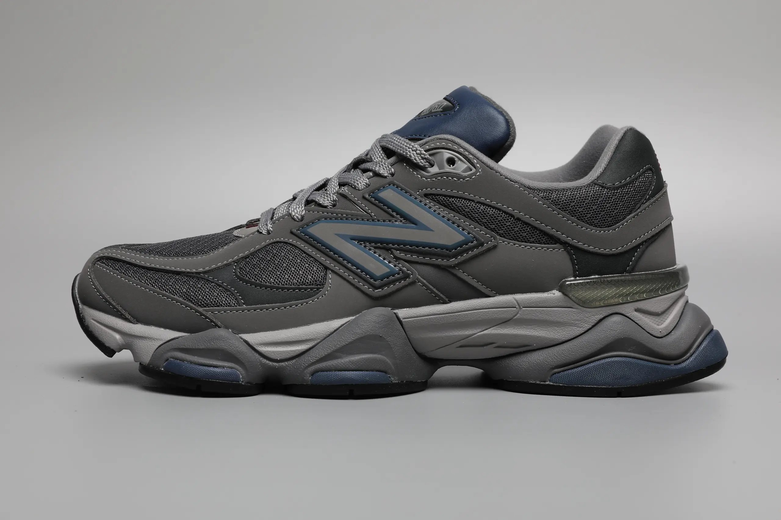 9060-74 Deep Grey Blue