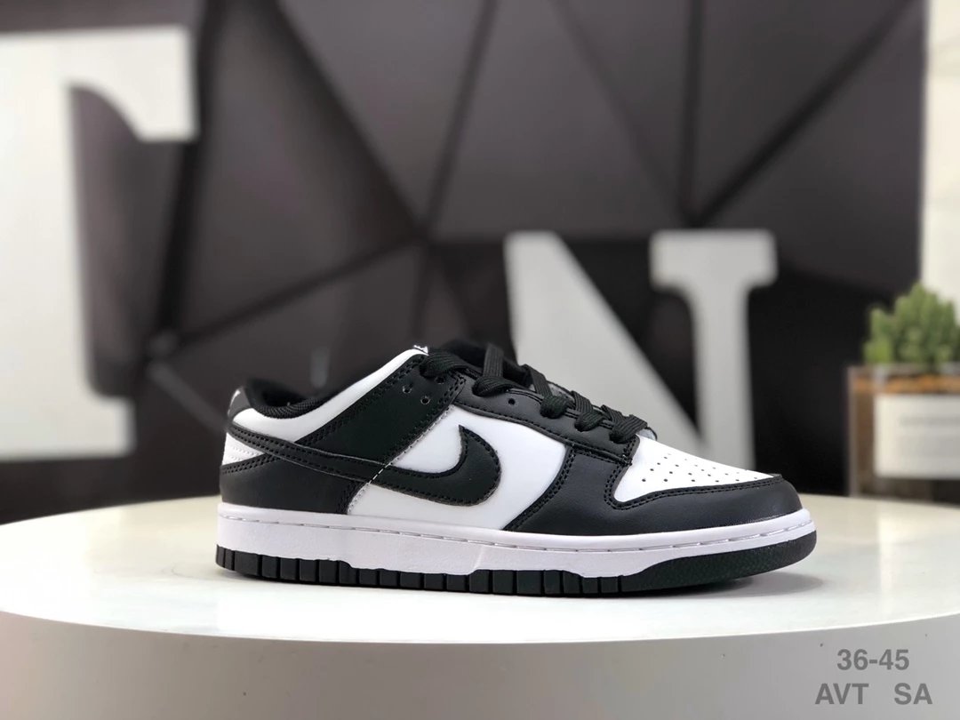 Low nike low ankle casual sneakers classic black and white panda item number: dd1391-100