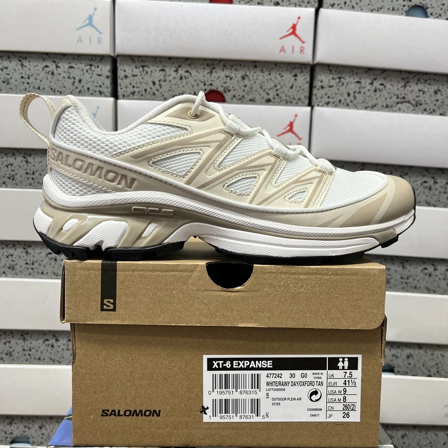 White/Yellow 4772420