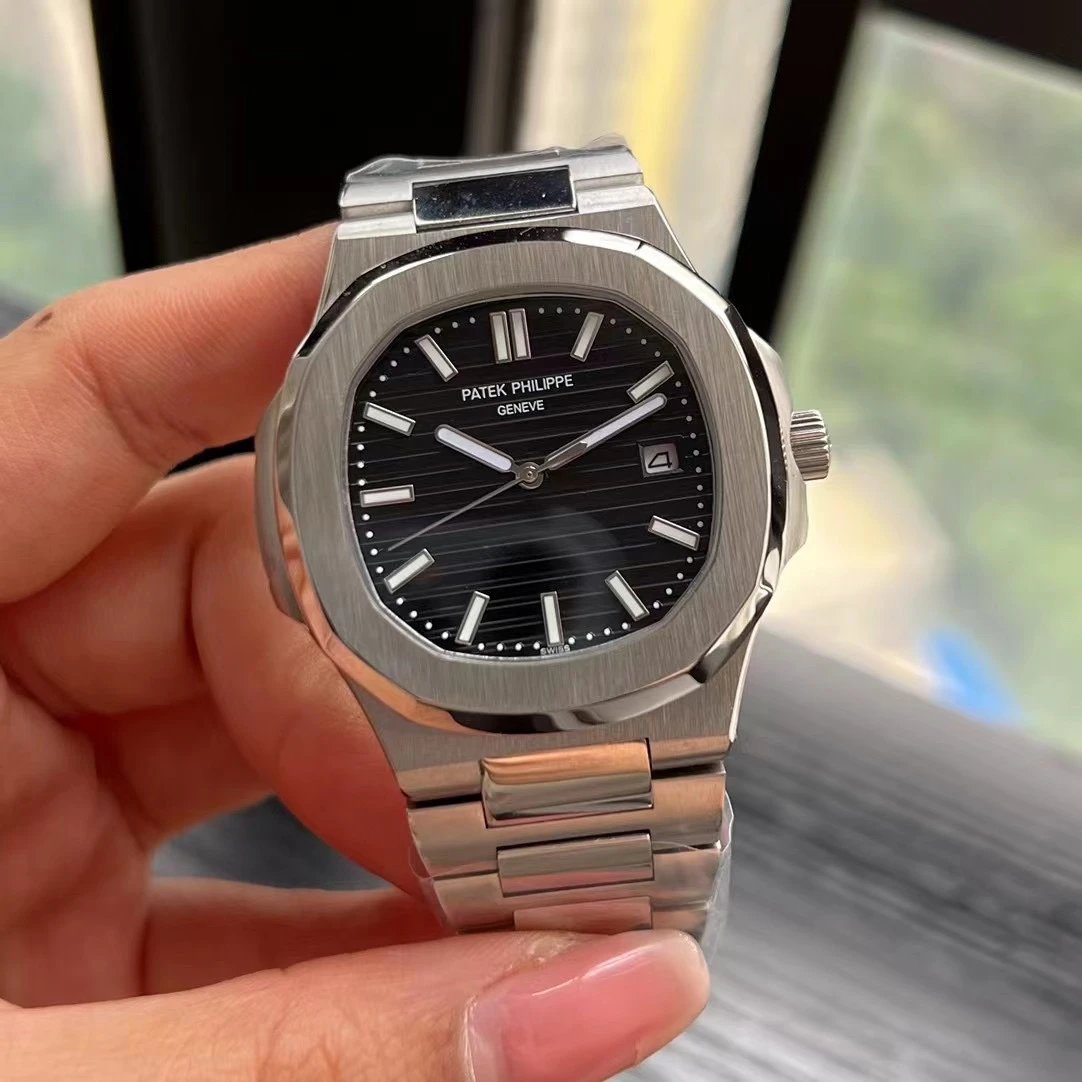Silver Case · Black Dial Steel Band