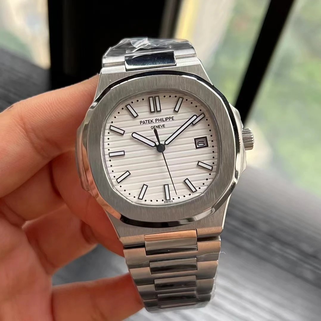 Silver Case · White Dial Steel Band