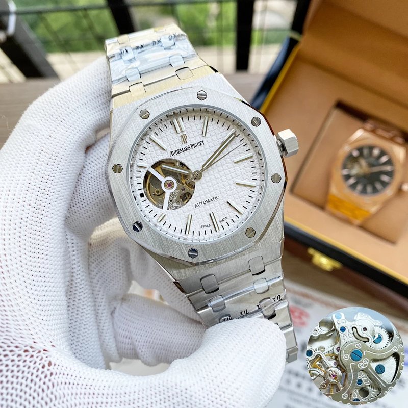 Watch from Guangzhou Xintai