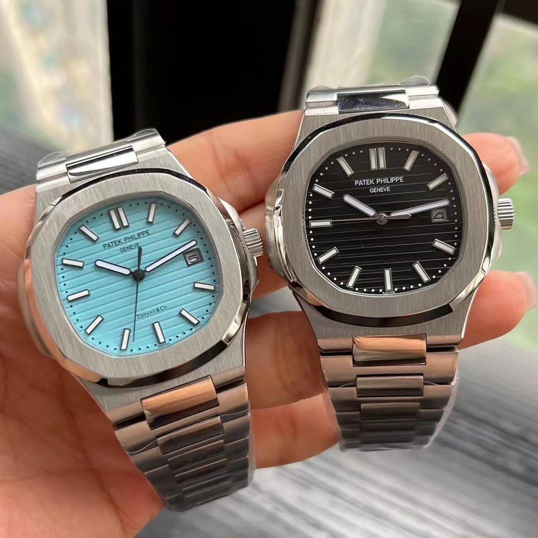 Patek Philippe Nautilus 5711 / 1R-001 Gold White Dial Mechanical Watch Watches - 3