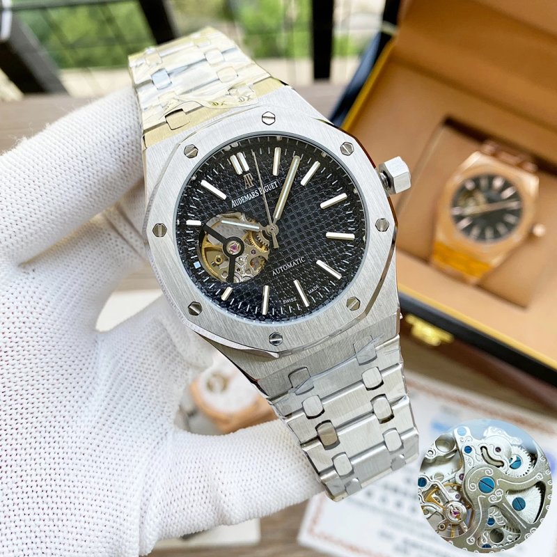 Watch from Yongwan